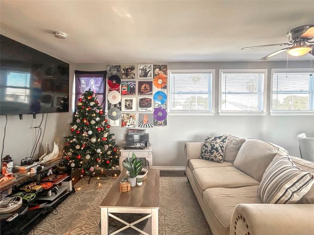 5202 County Road 469, Brazoria, TX 77422