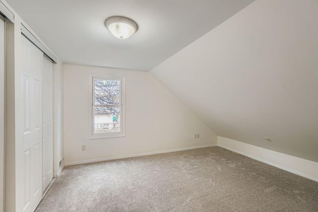 475 Lawson Ave Avenue W, Saint Paul, MN 55117