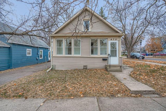 475 Lawson Ave Avenue W, Saint Paul, MN 55117