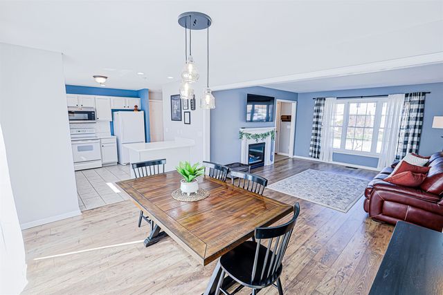 8 Windsor Lane, Brentwood, NH 03833