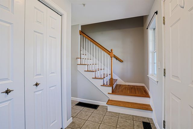 8 Windsor Lane, Brentwood, NH 03833
