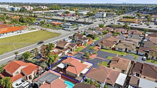 561 SW 87th Ct, Miami, FL 33174