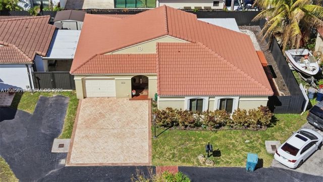 561 SW 87th Ct, Miami, FL 33174