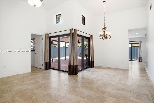 561 SW 87th Ct, Miami, FL 33174