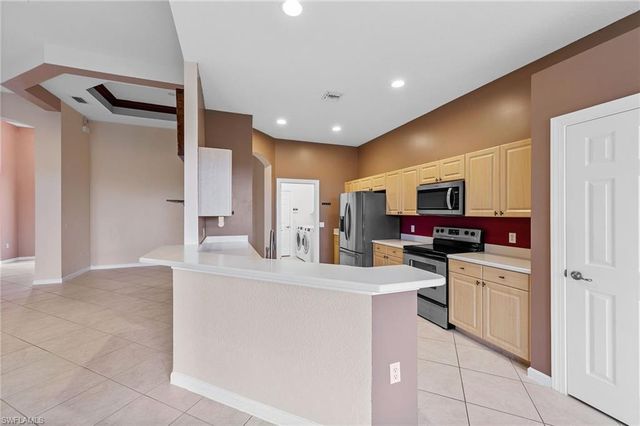 5537 Whispering Willow WAY, Fort Myers, FL 33908