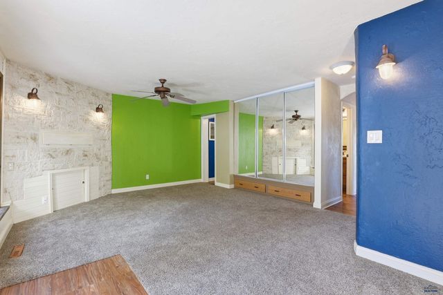 4223 FOOTHILL DR, Rapid City, SD 57702