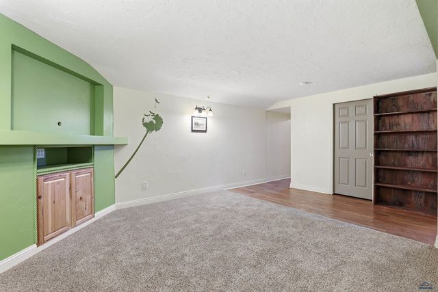 4223 FOOTHILL DR, Rapid City, SD 57702