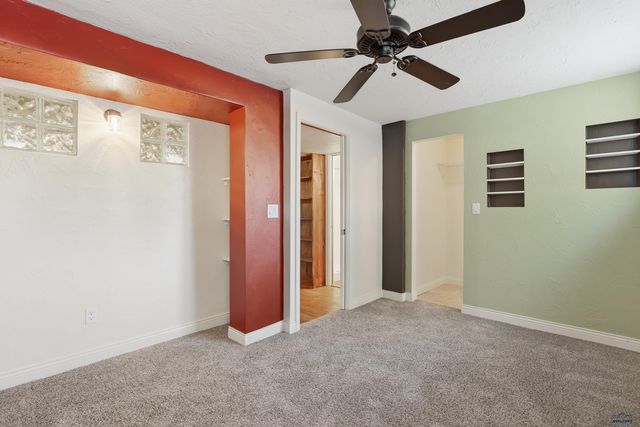 4223 FOOTHILL DR, Rapid City, SD 57702