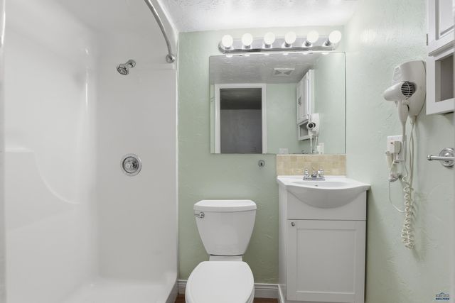 4223 FOOTHILL DR, Rapid City, SD 57702