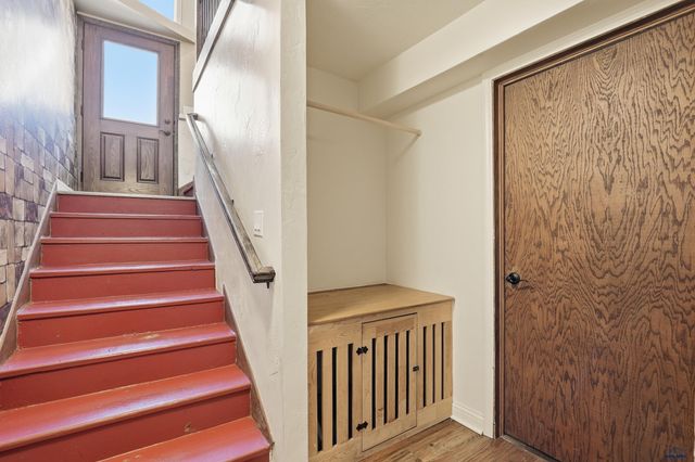 4223 FOOTHILL DR, Rapid City, SD 57702