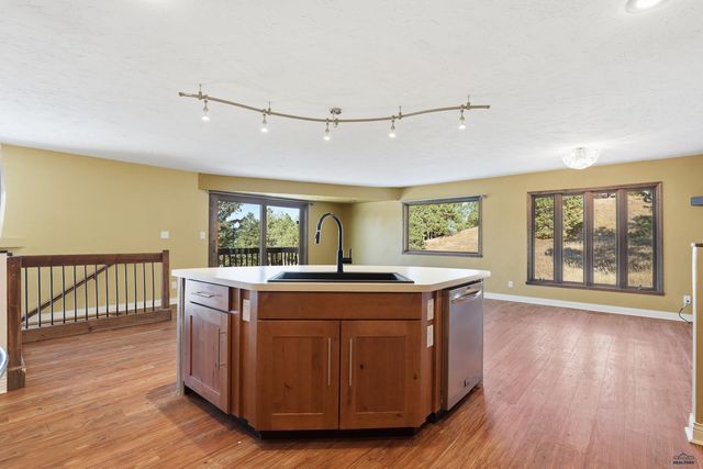 4223 FOOTHILL DR, Rapid City, SD 57702