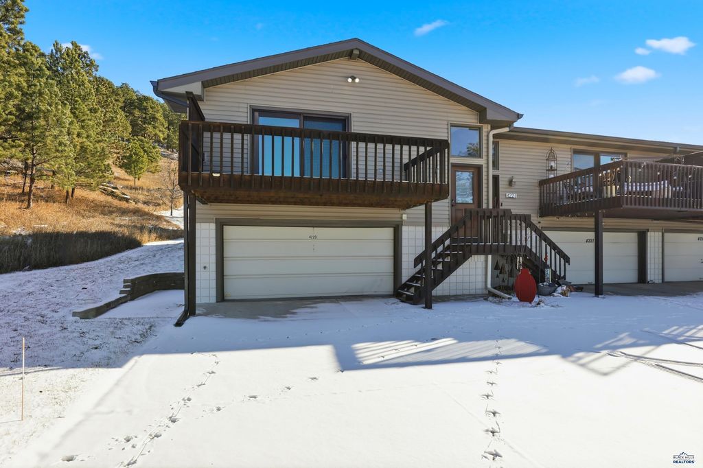 4223 FOOTHILL DR, Rapid City, SD 57702