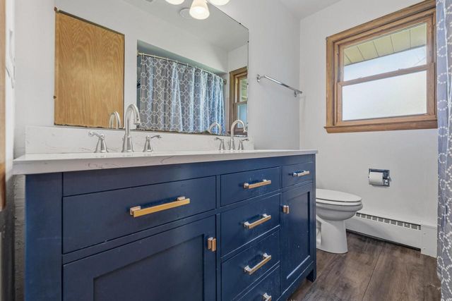 888 6th AVENUE, West Bend, WI 53095