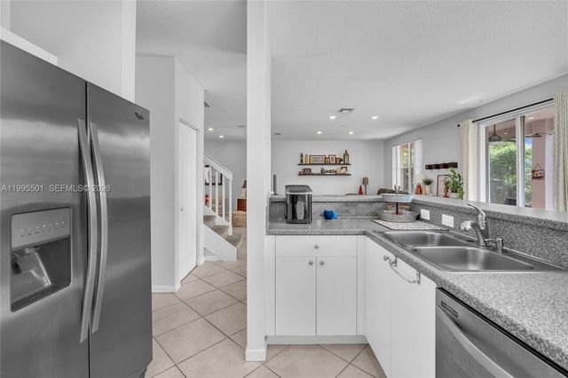 1058 Tupelo Way, Weston, FL 33327