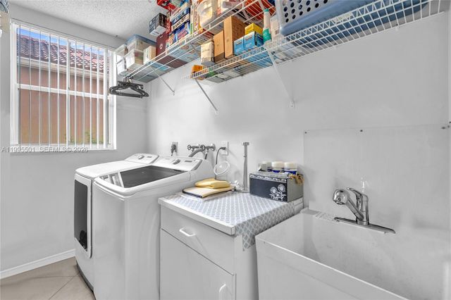 1058 Tupelo Way, Weston, FL 33327