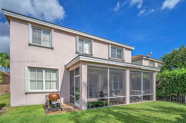 1058 Tupelo Way, Weston, FL 33327