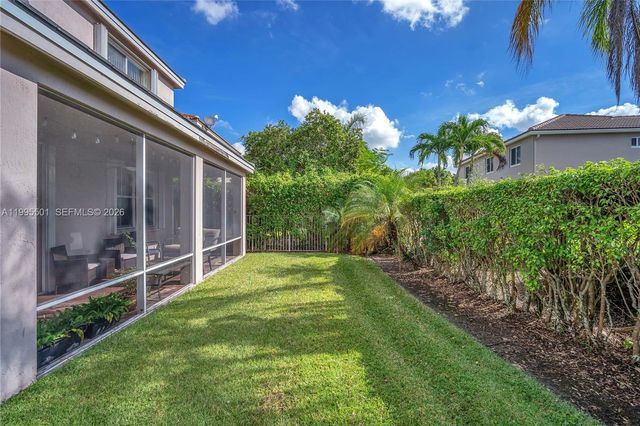 1058 Tupelo Way, Weston, FL 33327