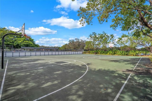 1058 Tupelo Way, Weston, FL 33327