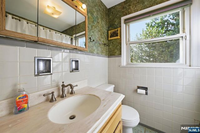168 Engle Street, Tenafly, NJ 07670