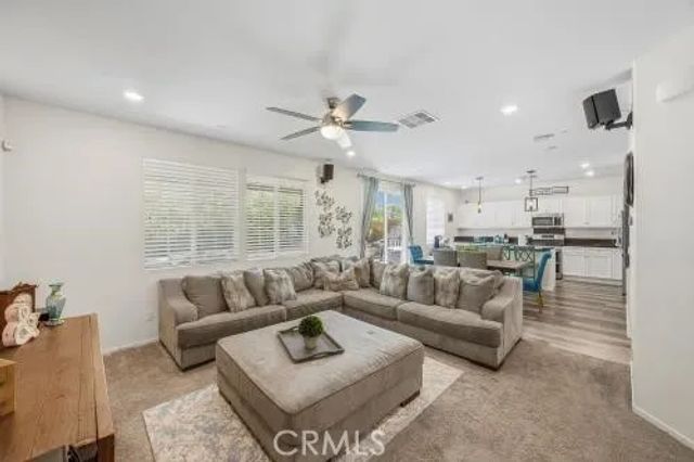4981 River Ash, Fontana, CA 92336