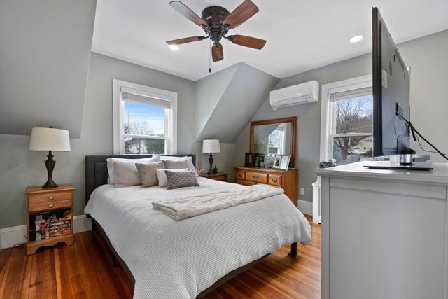 11 Richard St, Saugus, MA 01906