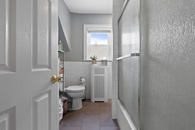 11 Richard St, Saugus, MA 01906