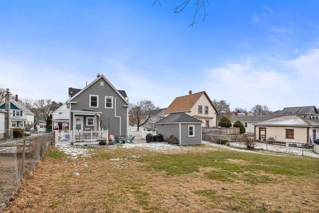 11 Richard St, Saugus, MA 01906