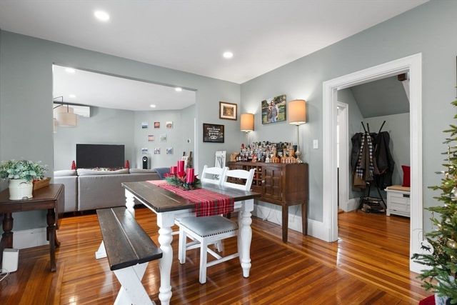 11 Richard St, Saugus, MA 01906