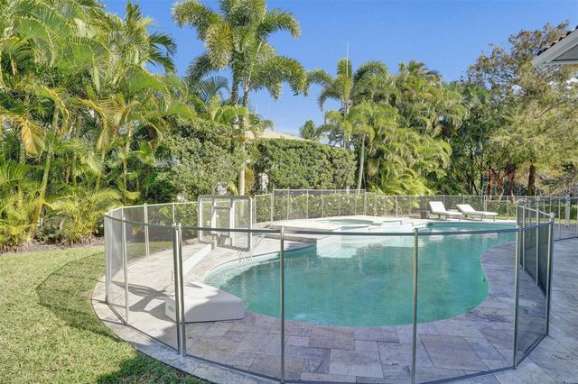 5024 NW 24th Circle, Boca Raton, FL 33431