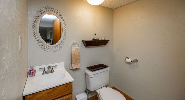 142 Emmet Dr, Chippewa Twp, PA 15010