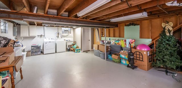 142 Emmet Dr, Chippewa Twp, PA 15010