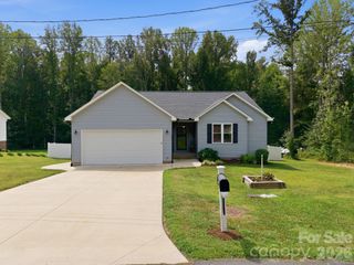 218 S Cleo Avenue, Granite Quarry, NC 28146