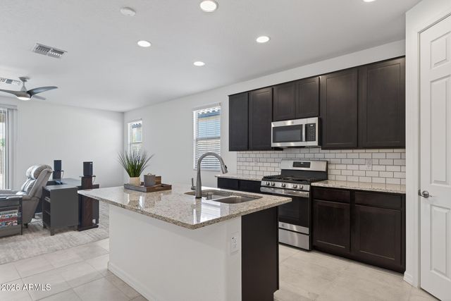 2040 N 210TH Avenue, Buckeye, AZ 85396