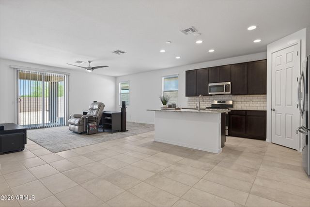 2040 N 210TH Avenue, Buckeye, AZ 85396