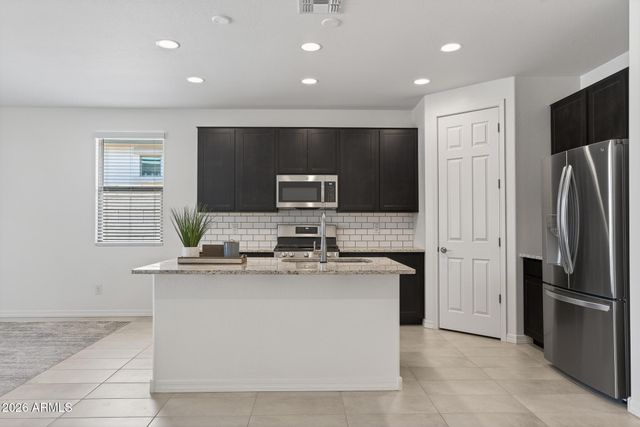 2040 N 210TH Avenue, Buckeye, AZ 85396