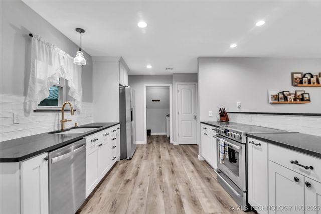 321 N Gilbert Avenue, Cleveland, OK 74020