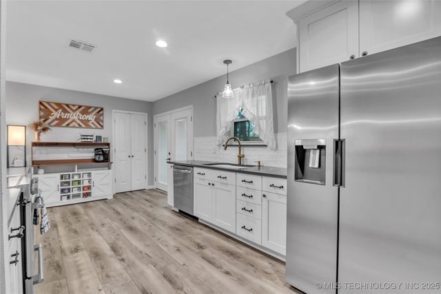 321 N Gilbert Avenue, Cleveland, OK 74020