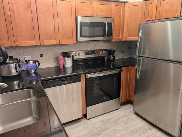 2626 Holly Hall Street 1201, Houston, TX 77054