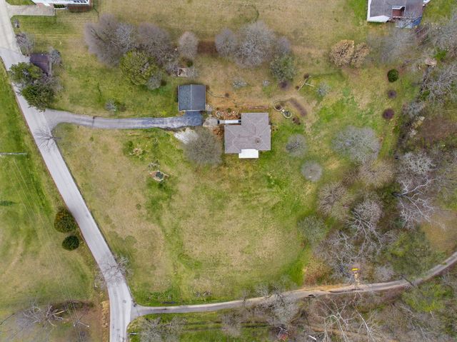 1125 W Main Street, Milton, WV 25541