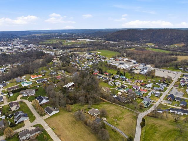 1125 W Main Street, Milton, WV 25541
