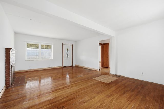 1125 W Main Street, Milton, WV 25541