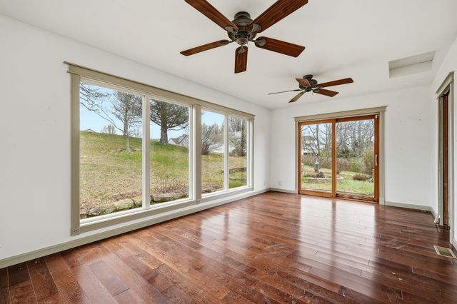 1125 W Main Street, Milton, WV 25541