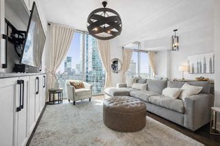 415 Church St Apt 2112, Nashville, TN 37219
