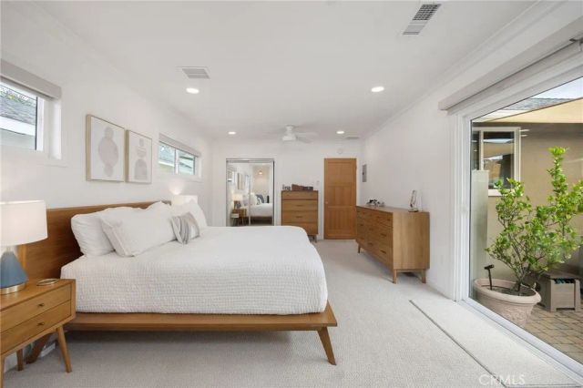 3209 Knoxville Avenue, Long Beach, CA 90808