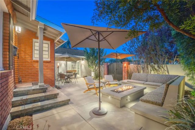3209 Knoxville Avenue, Long Beach, CA 90808