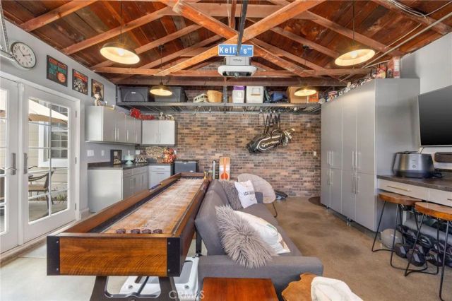 3209 Knoxville Avenue, Long Beach, CA 90808