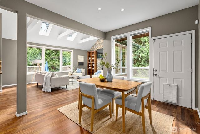 7139 NE Dolphin Drive, Bainbridge Island, WA 98110