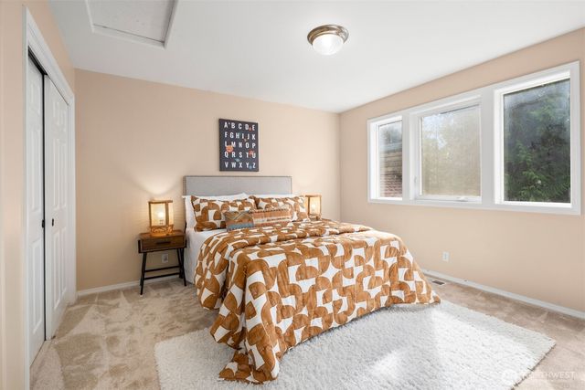 7139 NE Dolphin Drive, Bainbridge Island, WA 98110