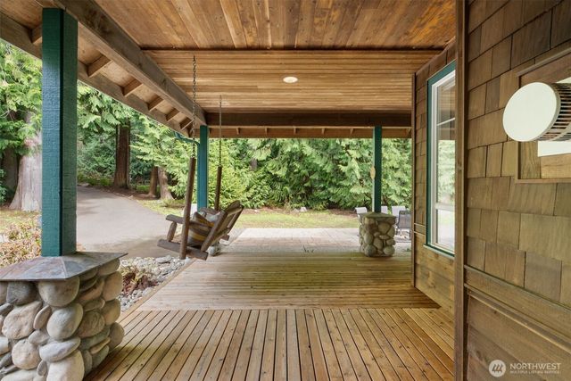 7139 NE Dolphin Drive, Bainbridge Island, WA 98110