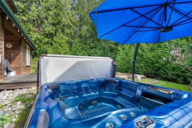 7139 NE Dolphin Drive, Bainbridge Island, WA 98110